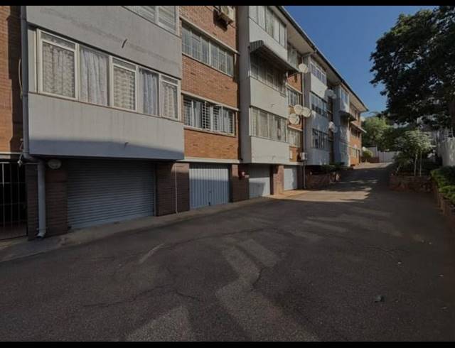1.5 BEDROOM APARTMENT FOR SALE IN GLENWOOD